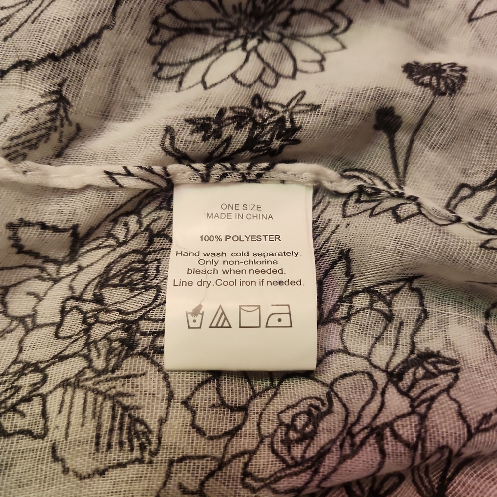 Floral Infinity Scarf ☆ White & Black ☆ 100% Polyester ☆ Women's ☆ Flower❥ Theme - Picture 5 of 6